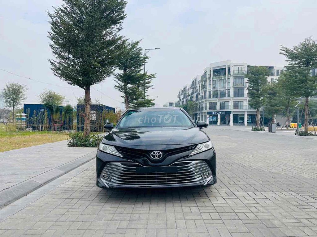 Toyota Camry 2019 2.5Q - 80000 km