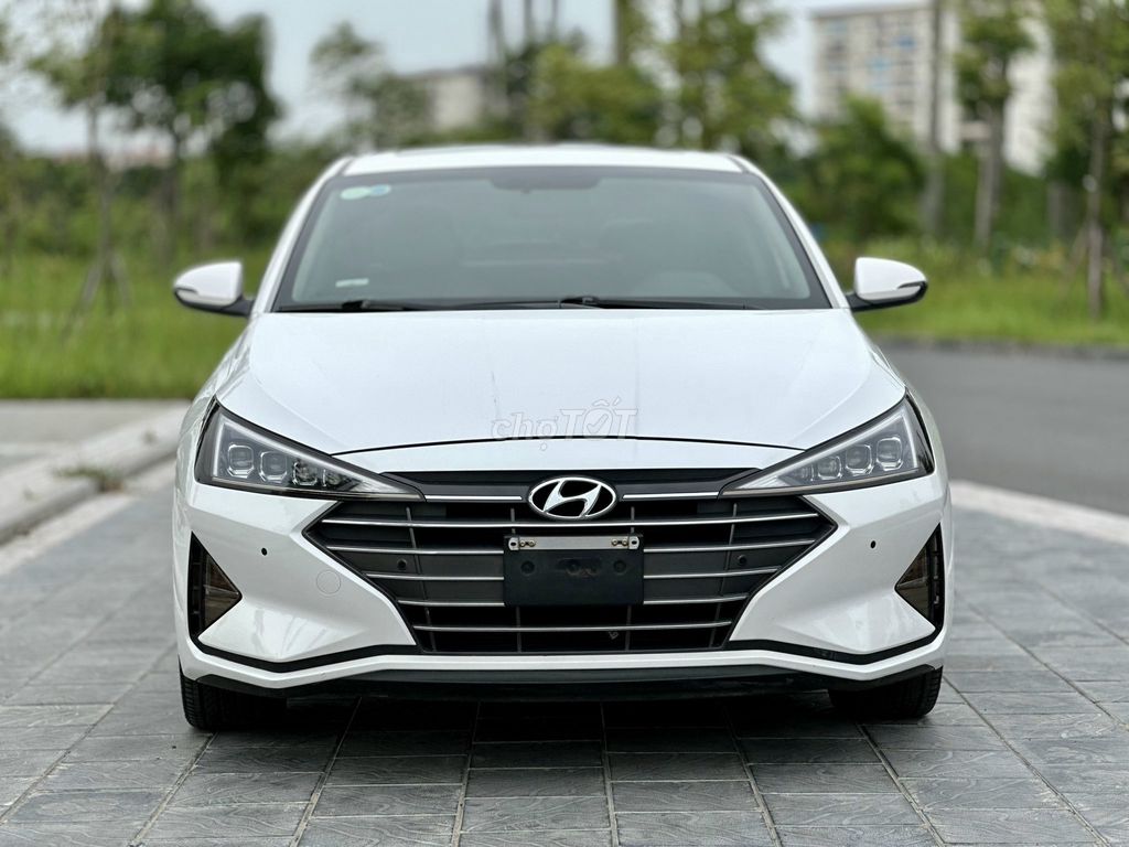 Hyundai Elantra 2021 2.0 AT - 50000 km