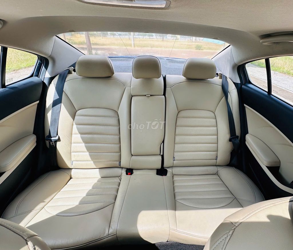 KIA Cerato 2018 Xăng 1.6L Đen. Mua bán Ô tô tại Thành phố Pleiku Gia Lai được đăng bởi Kết Nguyễn hình 11