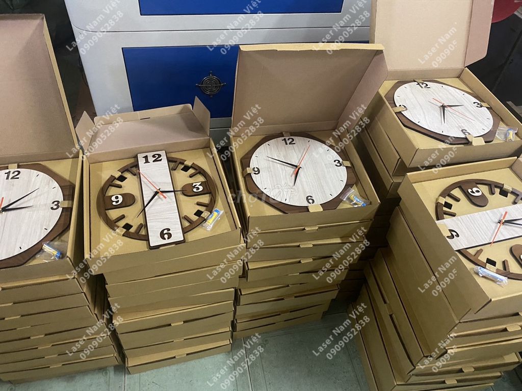 Đồng hồ treo tường Gỗ Decor. Mua bán Nội thất, đồ gia dụng khác tại Quận Tân Bình Tp Hồ Chí Minh được đăng bởi Laser Nam Việt hình 1