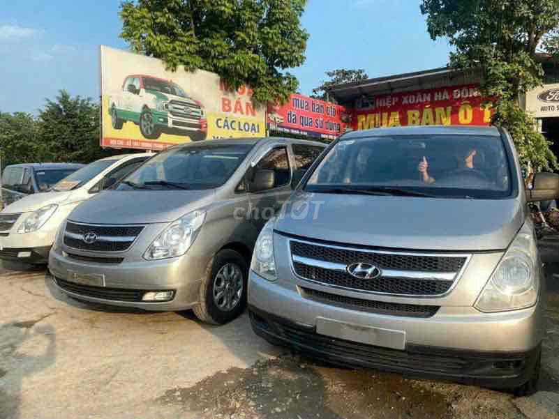 Hyundai Starex 2008 - 9 chỗ