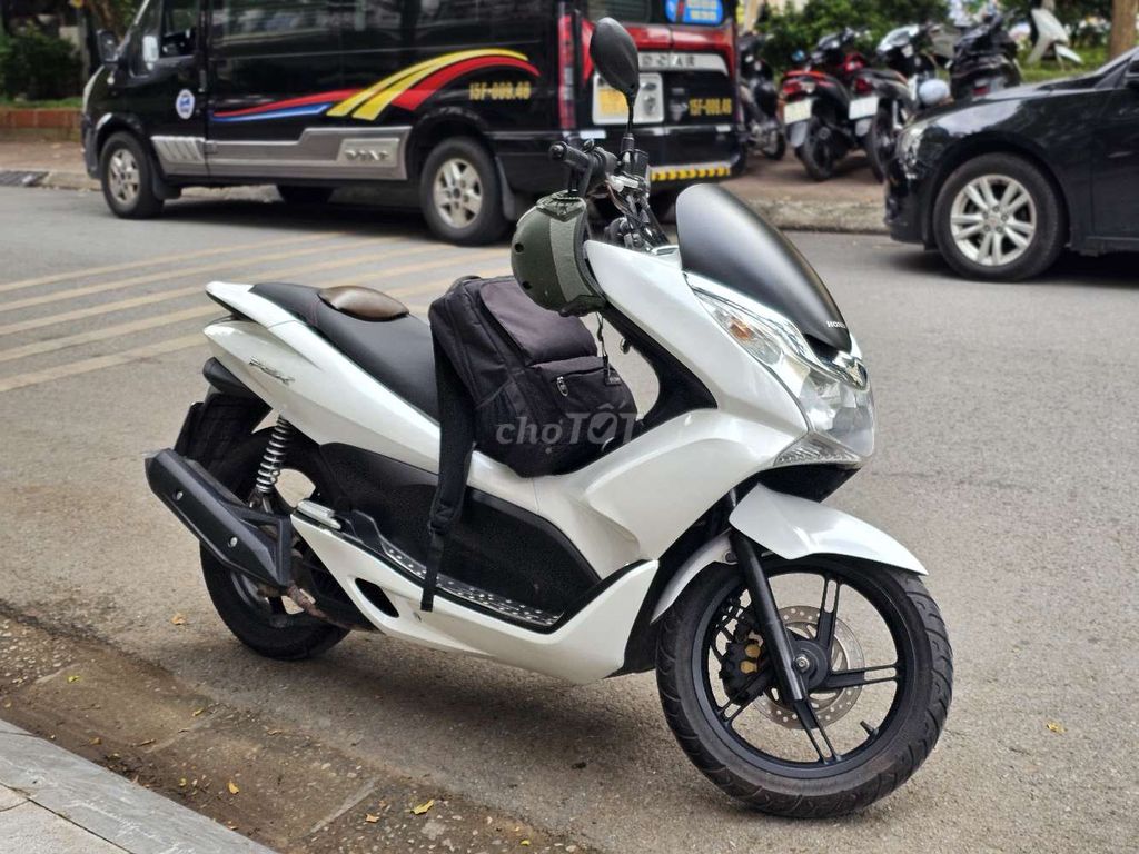 PCX máy Thái xịn còn zin và đẹp. Mua bán Xe máy tại Quận Cầu Giấy Hà Nội được đăng bởi Lê Minh hình 1