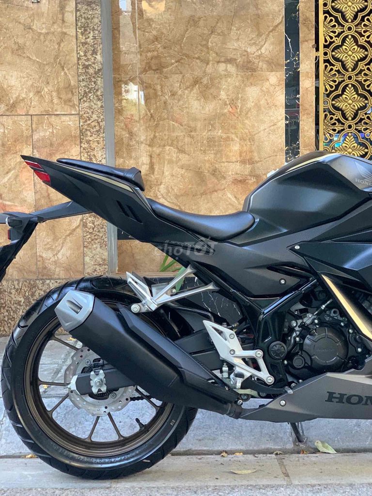 HONDA CBR150 ABS FI cuối 2024 vành vàng tem mới. Mua bán Xe máy tại Quận Cầu Giấy Hà Nội được đăng bởi Tong motor xe may hình 3