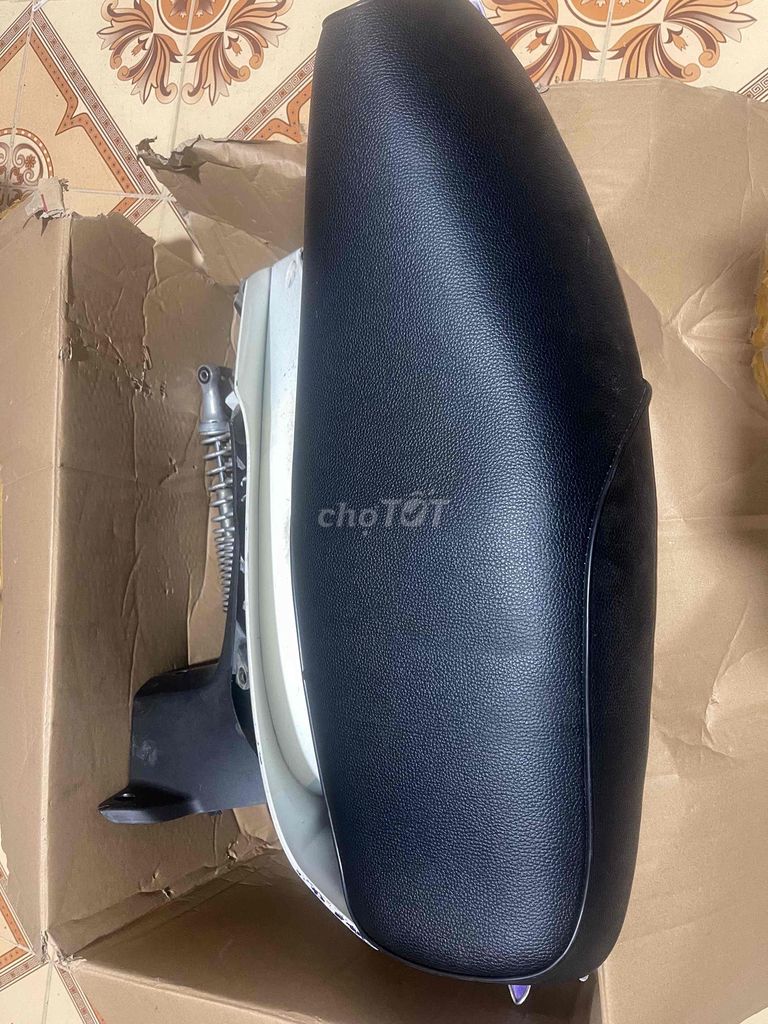 Yên xe máy Wave Anpha Da Đen. Mua bán Phụ tùng xe tại Quận Tân Phú Tp Hồ Chí Minh được đăng bởi NGUYỄN SANG TÂN PHÚ  hình 2