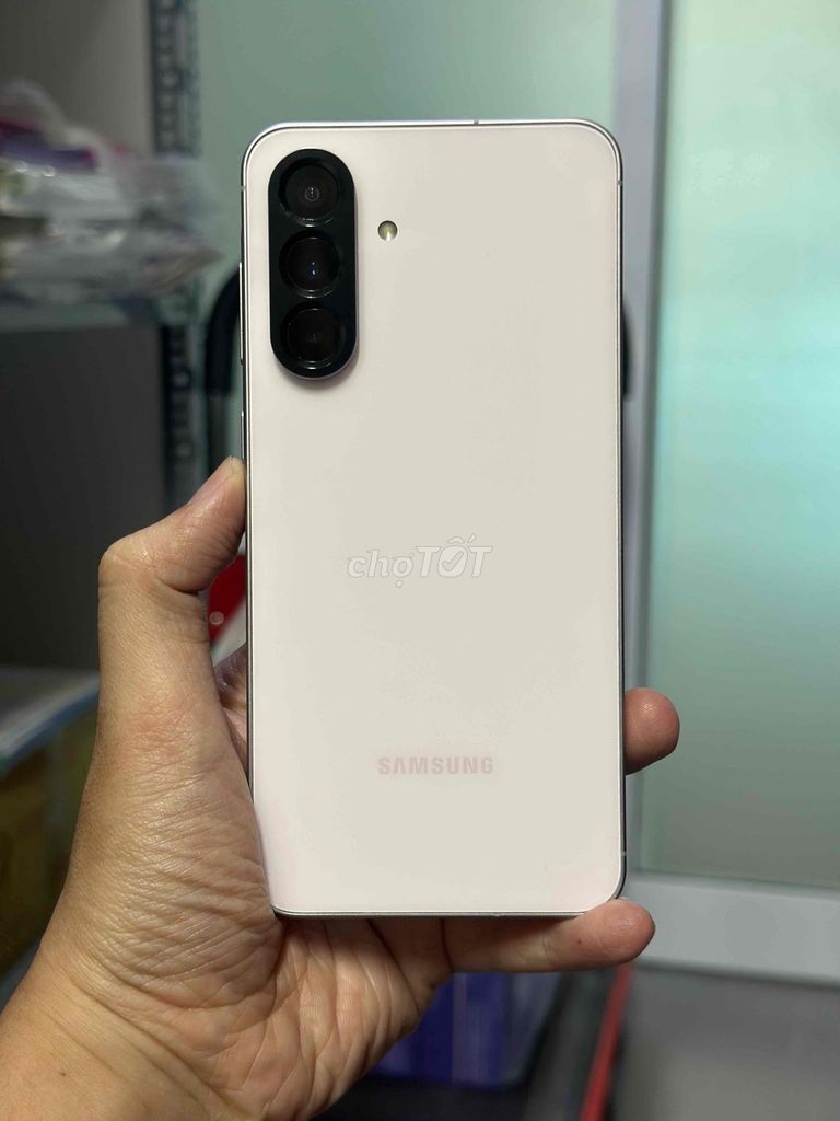 Samsung Galaxy A56 5G 8GB/128GB Hồng. Mua bán Điện thoại tại Quận Tân Bình Tp Hồ Chí Minh được đăng bởi Quang Minh hình 1