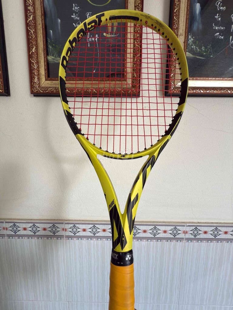 cần bán VỢT TENNIS Babolat Aero 285g