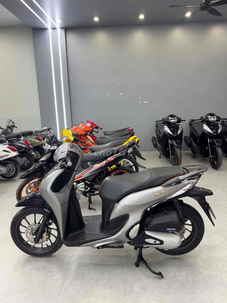Honda SH Mode ABS 2022 Xám nhám. Mua bán Xe máy tại Quận Cái Răng Cần Thơ được đăng bởi Cửa Hàng Xe Máy Quang Sang hình 4