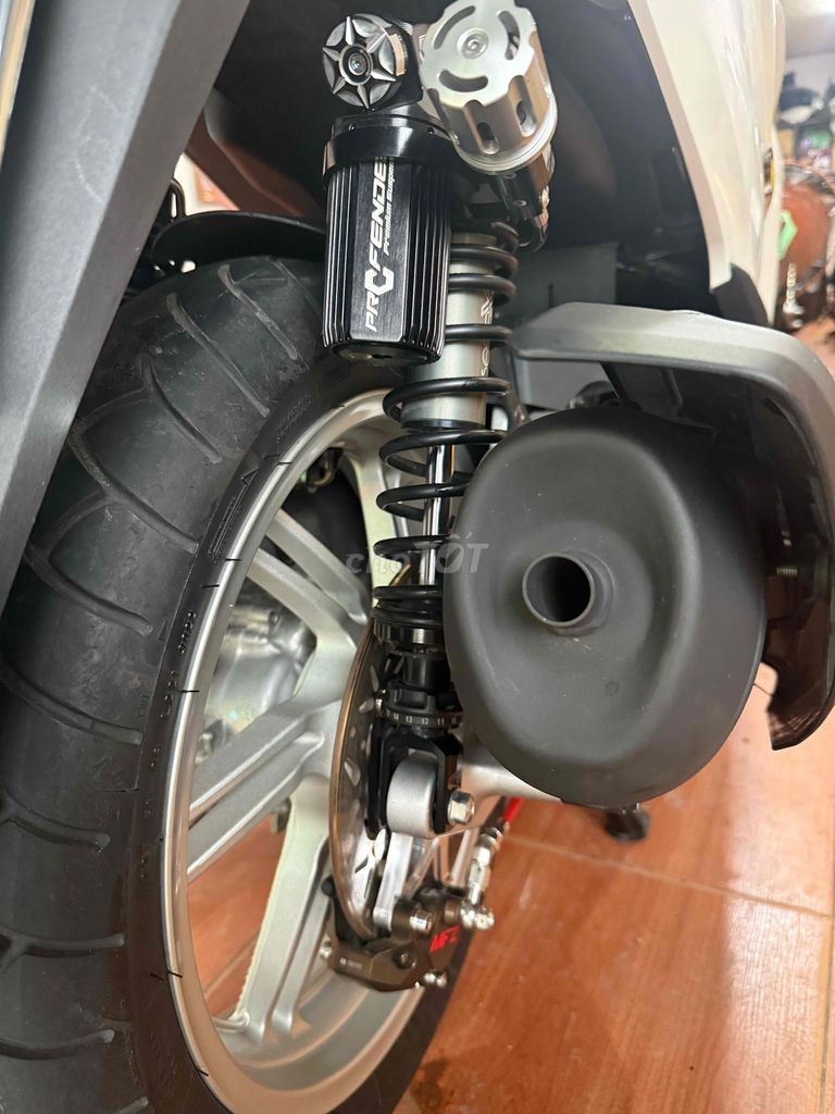 CẦN BÁN SH 350 MÁY THÁI LÊN FULL ĐỒ CHƠI. Mua bán Xe máy tại Quận Hải Châu Đà Nẵng được đăng bởi CHUYÊN BÁN XE LƯỚT hình 3