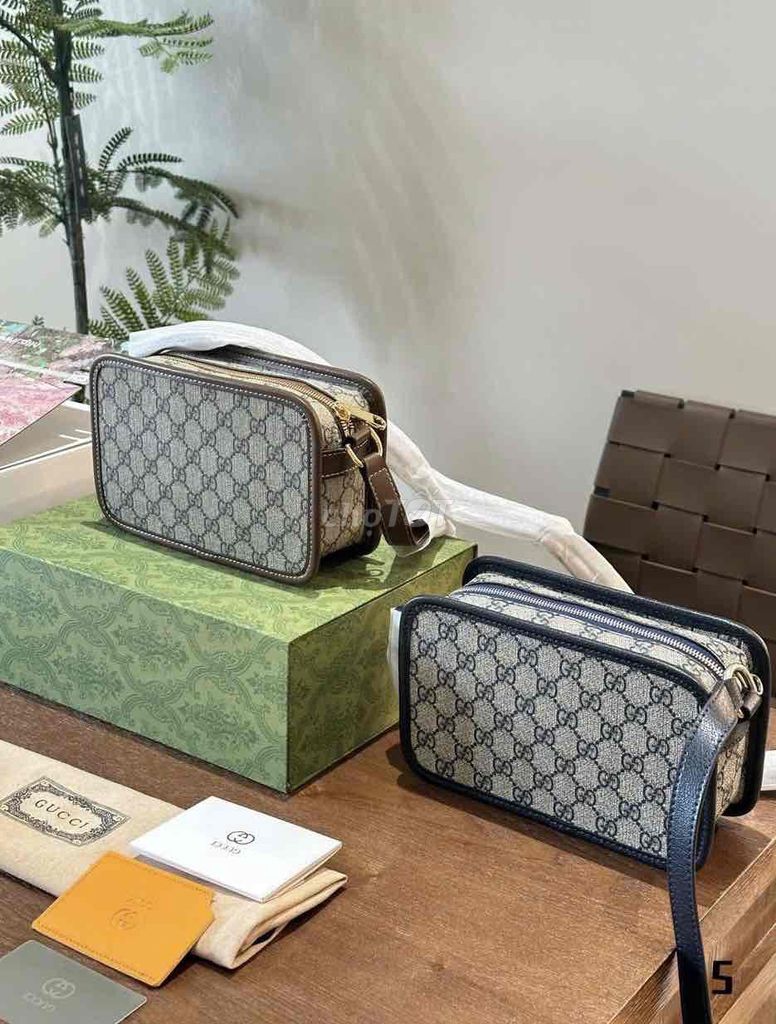 Túi Nam GC Đeo Chéo. Mua bán Túi xách tại Quận Bình Tân Tp Hồ Chí Minh được đăng bởi Phương Luxury hình 4