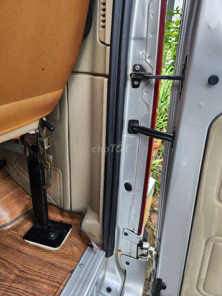 Ford transit màu bạc 2019 Standard MID - 140000 km. Mua bán Ô tô tại Thành phố Cao Lãnh Đồng Tháp được đăng bởi Thái nam Đồng hình 6