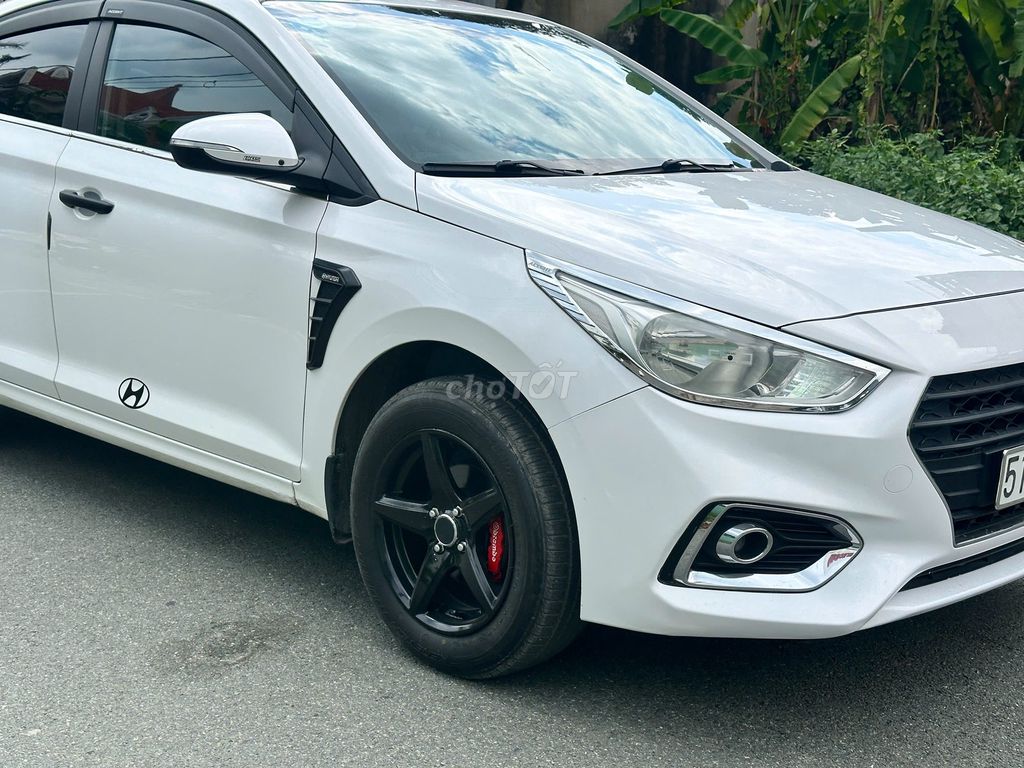 Hyundai Accent 2019 số sàn, màu trắng full đồ chơi. Mua bán Ô tô tại Quận Gò Vấp Tp Hồ Chí Minh được đăng bởi Việt 8080 hình 3