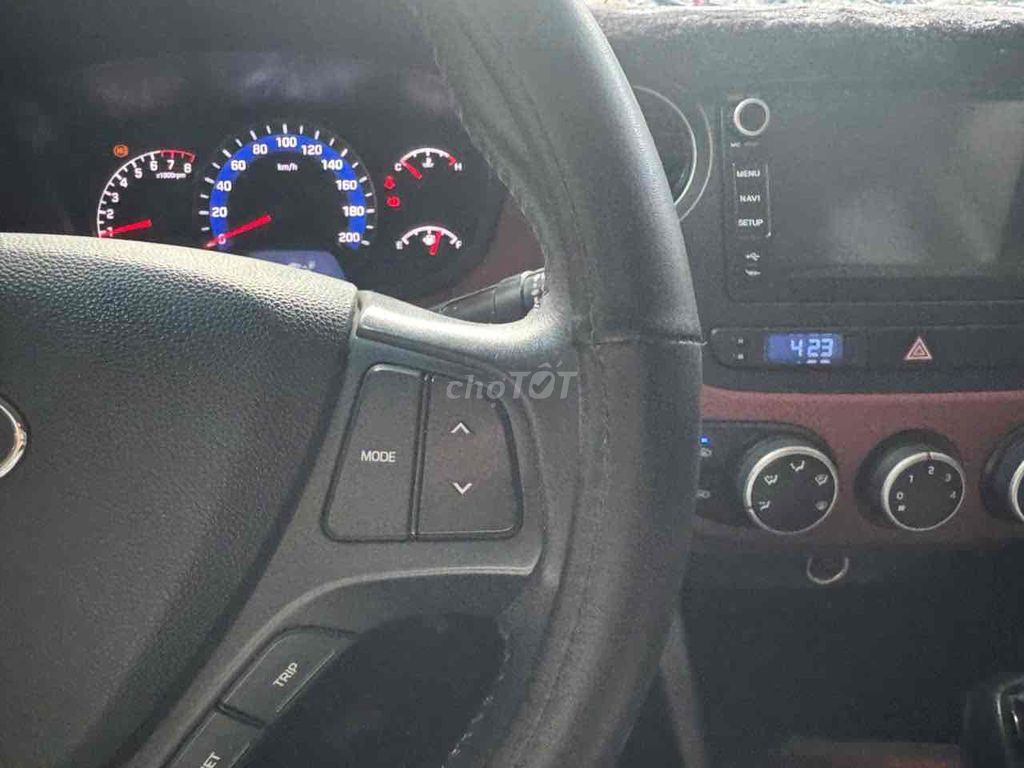 Hyundai Grand i10 2017 Sedan 1.2 AT - 34000 km. Mua bán Ô tô tại Thành phố Thủ Đức Tp Hồ Chí Minh được đăng bởi Long hình 3