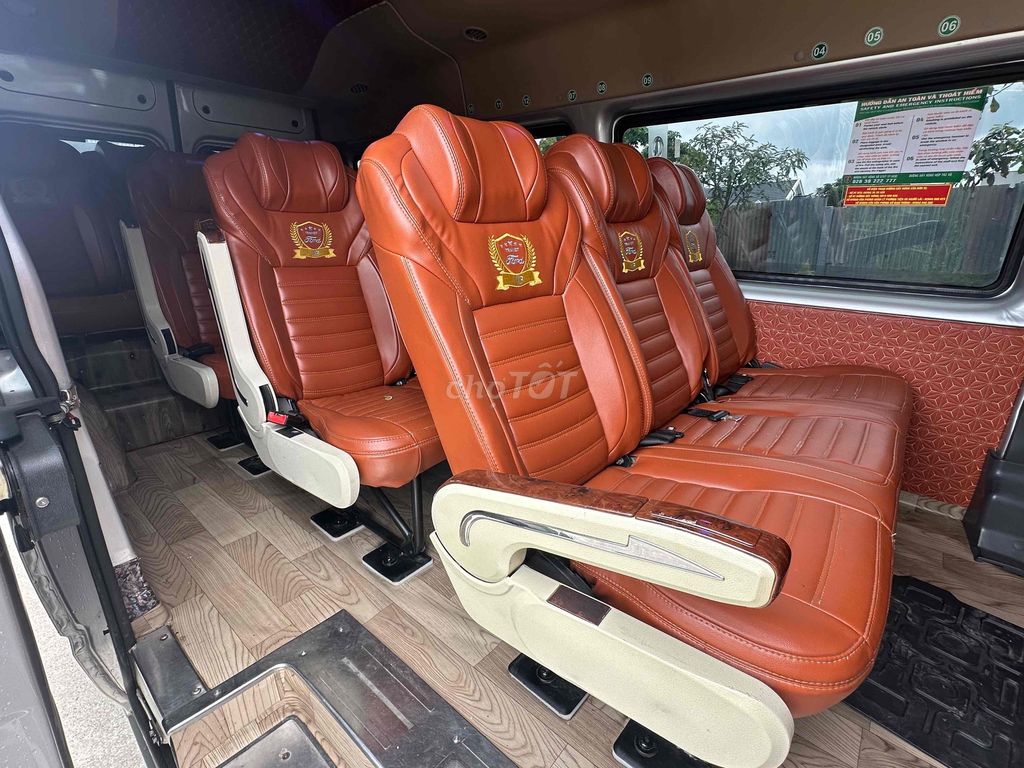 Ford Transit 2023 1chủ mua mới từ đầu. Mua bán Ô tô tại Huyện Bình Chánh Tp Hồ Chí Minh được đăng bởi Quốc Bảo  hình 8
