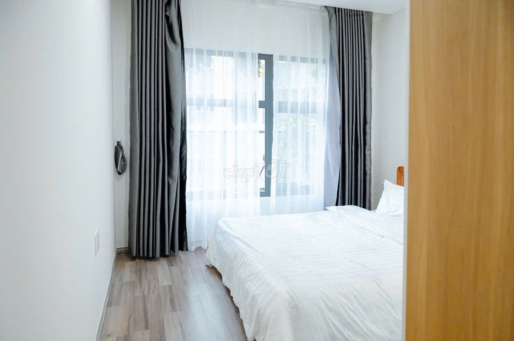 Spacious 2-bedroom Monarchy apartment by the Dragon Bridge — photo 7