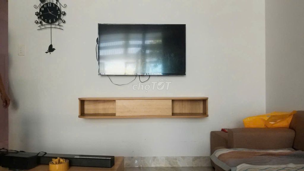 Kệ tivi gắn tường HOÀNG NGỌC DECOR Gỗ. Mua bán Tủ, kệ gia đình tại Quận Ngũ Hành Sơn Đà Nẵng được đăng bởi toan hình 1