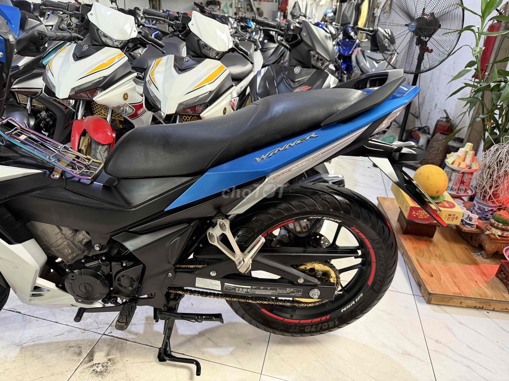 Honda Winner синий-белый—2019 в оригинале