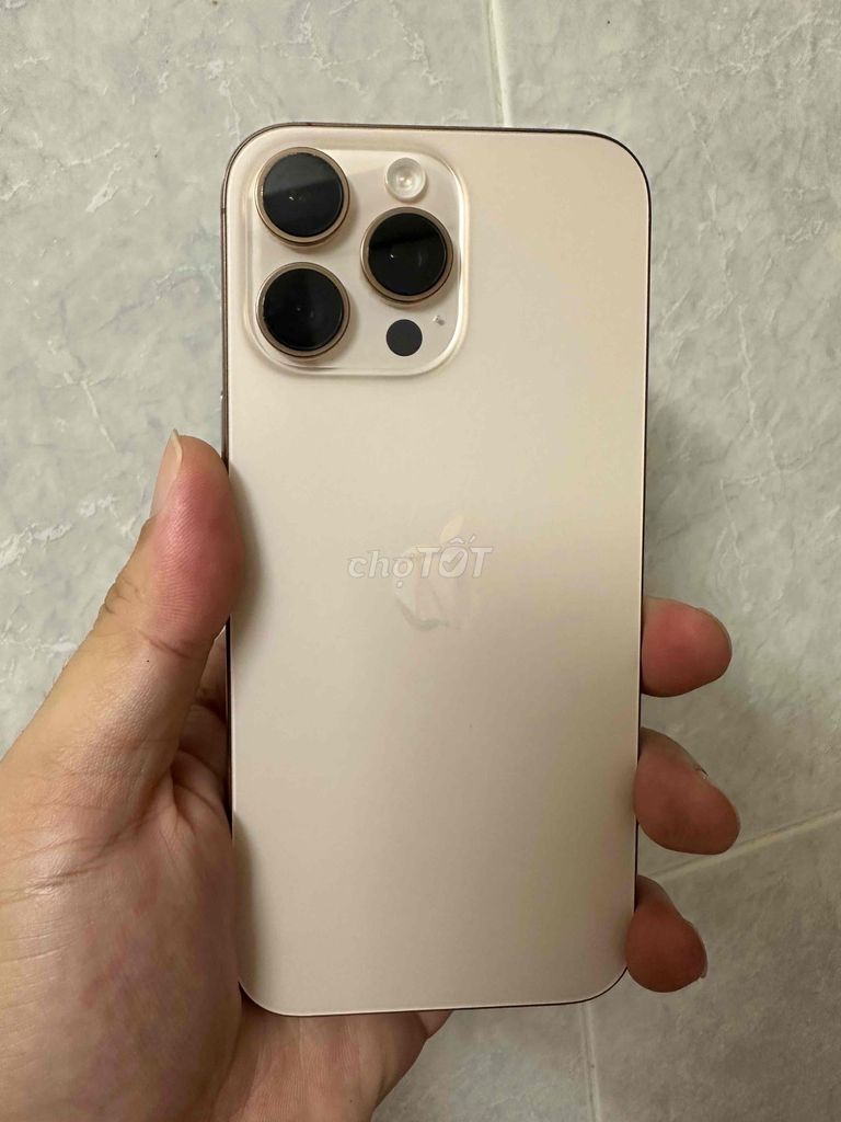 iPhone 16 Pro Max 256GB Sa Mạc Rin 100%. Mua bán Điện thoại tại Quận Thanh Khê Đà Nẵng được đăng bởi Khang Uy hình 1