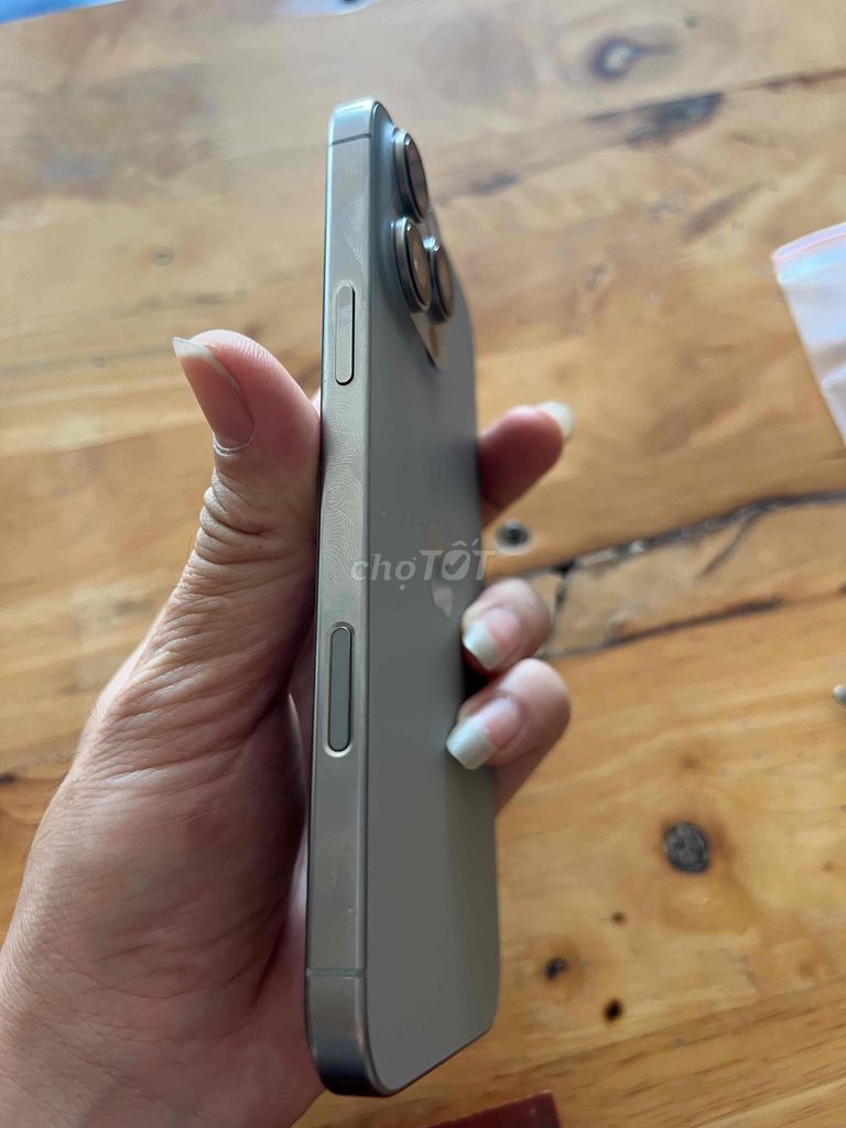 Apple iPhone 16 Pro Max 256GB Nattaru VN/A. Mua bán Điện thoại tại Thị xã Tân Uyên Bình Dương được đăng bởi Navin Anh hình 1