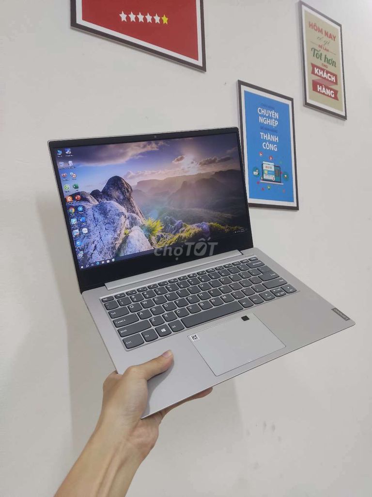 Lenovo IdeaPad 330 14 inch i5 8GB 512GB SSD