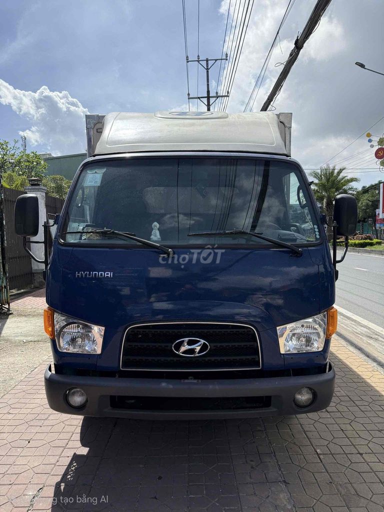 HYUNDAI 75S THÙNG KÍN MÁY OXY 2022. TẢI 3T5, THÙNG. Mua bán Xe tải, xe ben tại Thành phố Long Xuyên An Giang được đăng bởi Ô TÔ TRƯỜNG THANH hình 4