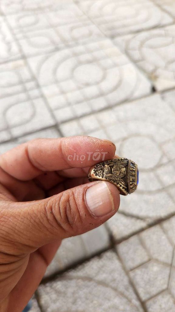 Nhẫn Nam Mỹ Vàng Xanh Đã qua sử dụng. Mua bán Phụ kiện thời trang khác tại Huyện Phong Điền Cần Thơ được đăng bởi Bánh Kinh Đô hình 1
