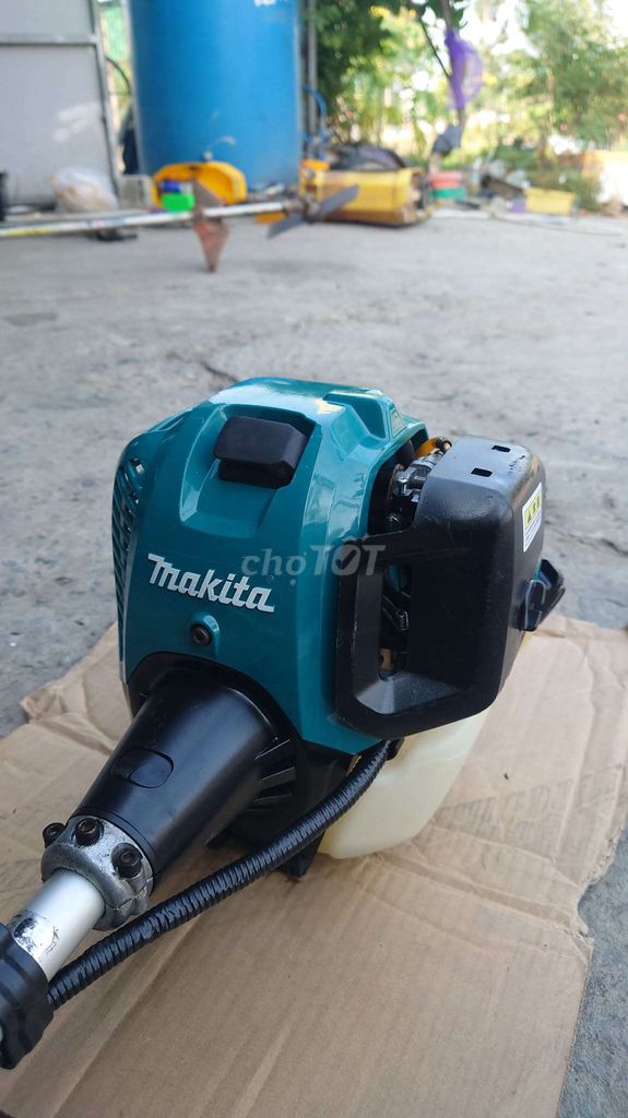 Máy cắt cỏ makita mem 265UH 4thi dung tích 26cc. Mua bán Đồ chuyên dụng, Giống nuôi trồng tại Huyện Tân Trụ Long An được đăng bởi LE PHUC HAU  hình 1