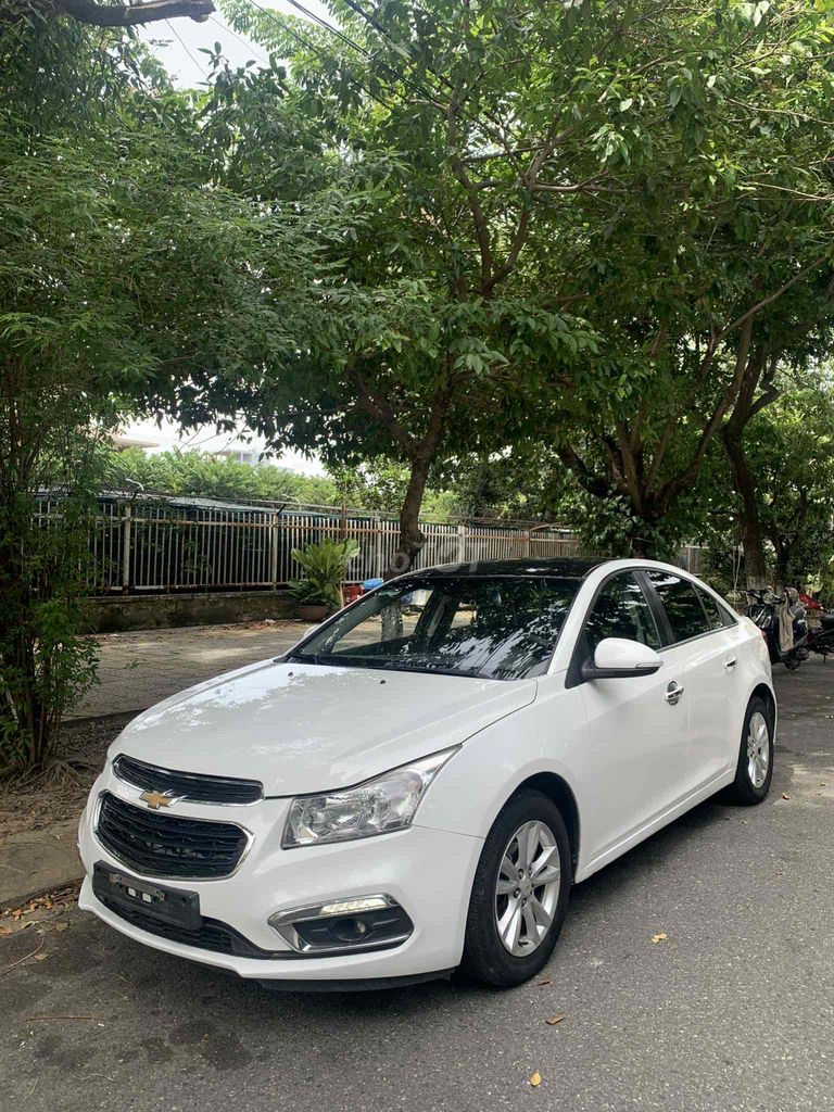 Chevrolet Cruze 2017 LT - số sàn xe đẹp