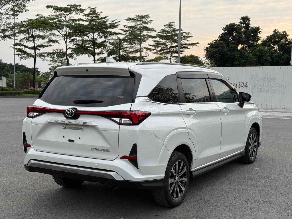 Toyota Veloz Cross 2022 CVT - 71000 km. Mua bán Ô tô tại undefined undefined được đăng bởi Dong Doanh hình 6