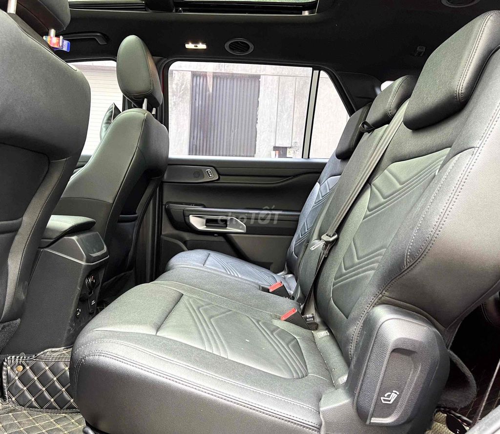 LƯỚT NHẸ EVEREST 2023 TITANIUM RẤT ĐẸP NHƯ MỚI. Mua bán Ô tô tại Quận Gò Vấp Tp Hồ Chí Minh được đăng bởi Mr Tài hình 9