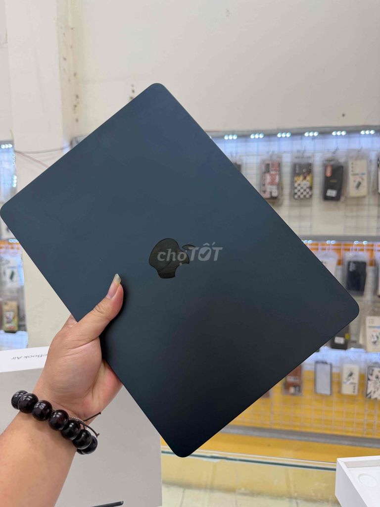 Apple Macbook Air M2 8GB/256GB Midnight. Mua bán Laptop tại Quận Hoàng Mai Hà Nội được đăng bởi Ngô Minh hình 1