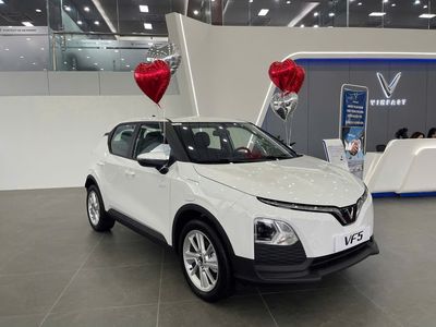 VinFast VF5 Plus 2025. Mua bán Ô tô tại   được đăng bởi Minh Mẫn Huỳnh