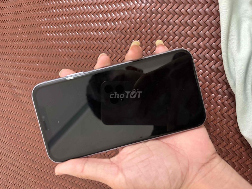 iPhone 11 Thường 64GB Tím Đã sử dụng. Mua bán Điện thoại tại Huyện Sóc Sơn Hà Nội được đăng bởi Minhh Anhh hình 1