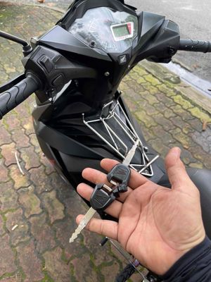 bán winner v1 chính chủ bs61 xe rin nguyên đẹp. Mua bán Xe máy tại Thành phố Thủ Dầu Một Bình Dương được đăng bởi võ đinh duy