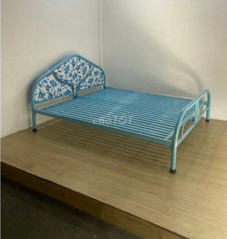 GIƯỜNG SẮT – GIƯỜNG SẮT + GIƯỜNG SẮT + GIƯỜNG SẮT. Mua bán Giường, chăn ga gối nệm tại Quận Tân Phú Tp Hồ Chí Minh được đăng bởi Tổng Kho Nội Thất Sài Gòn hình 1