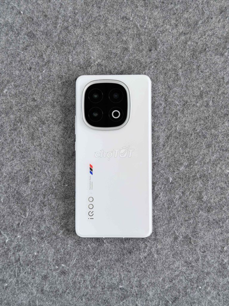 IQOO 13 5G 16GB/256GB Trắng - 99%. Mua bán Điện thoại tại Quận Ninh Kiều Cần Thơ được đăng bởi Nguyên Mobile 65 hình 1