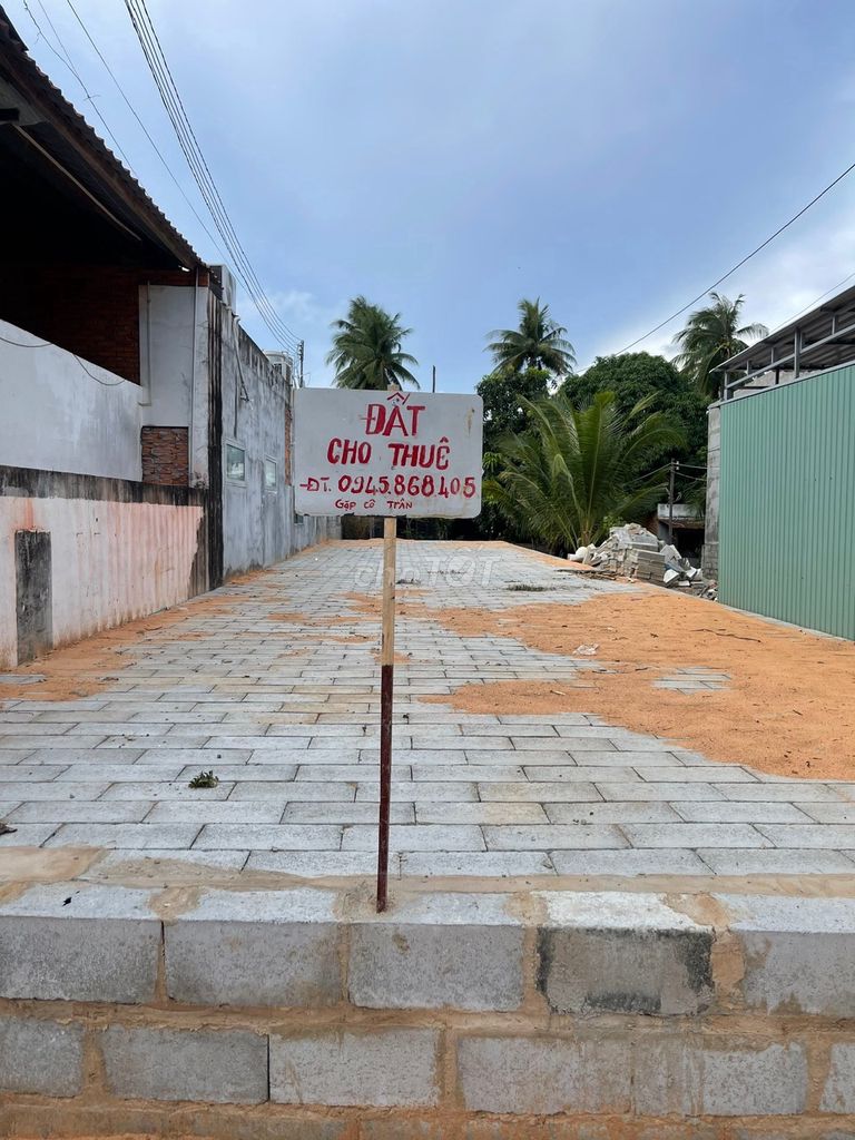 CHO THUÊ ĐẤT MẶT TIỀN NGAY TRUNG TÂM DL SUỐI TIÊN. Cho thuê đất tại Thành phố Phan Thiết Bình Thuận được đăng bởi A. Lân hình 2