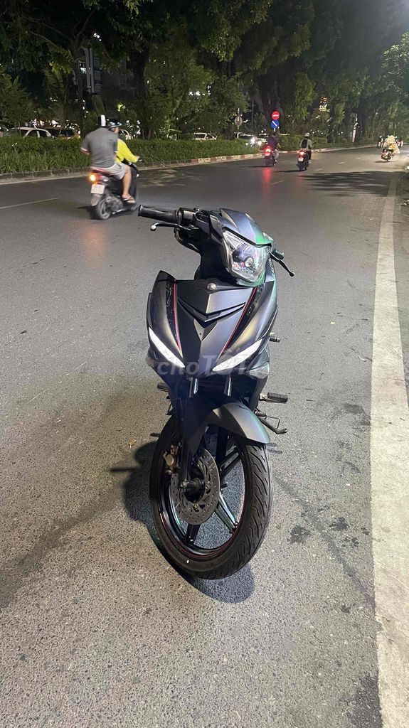 Возбудитель Yamaha 150 черный
