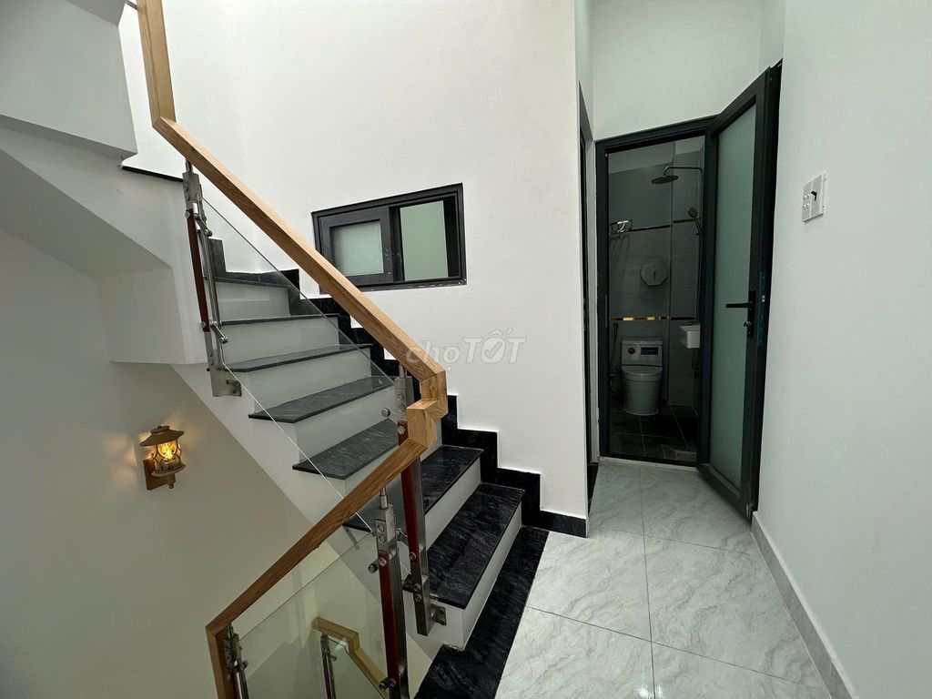 Tĩnh lộ 10 nhà mới có sân thượng hẻm thông sổ hồng mua bán tại vpcc. Mua bán Nhà ở tại Quận Bình Tân Tp Hồ Chí Minh được đăng bởi Trần Ly hình 8