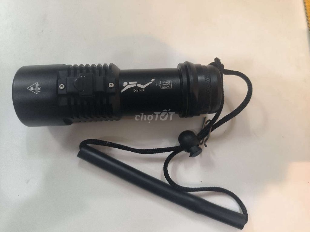 Đèn pin lặn HaixnFire DV57 XHP70 LED Đen. Mua bán Đèn tại Thành phố Vũng Tàu Bà Rịa - Vũng Tàu được đăng bởi Hưng hình 1