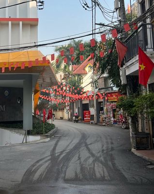 House in Tây Hồ
