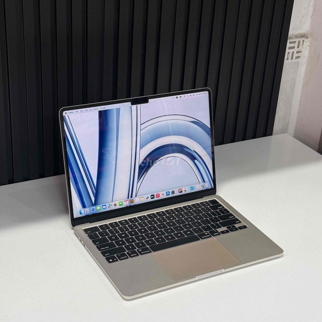 MacBook Air M4 13 inch 2025. Mua bán Laptop tại Quận 4 Tp Hồ Chí Minh được đăng bởi Sintech PC Gaming Gear hình 1