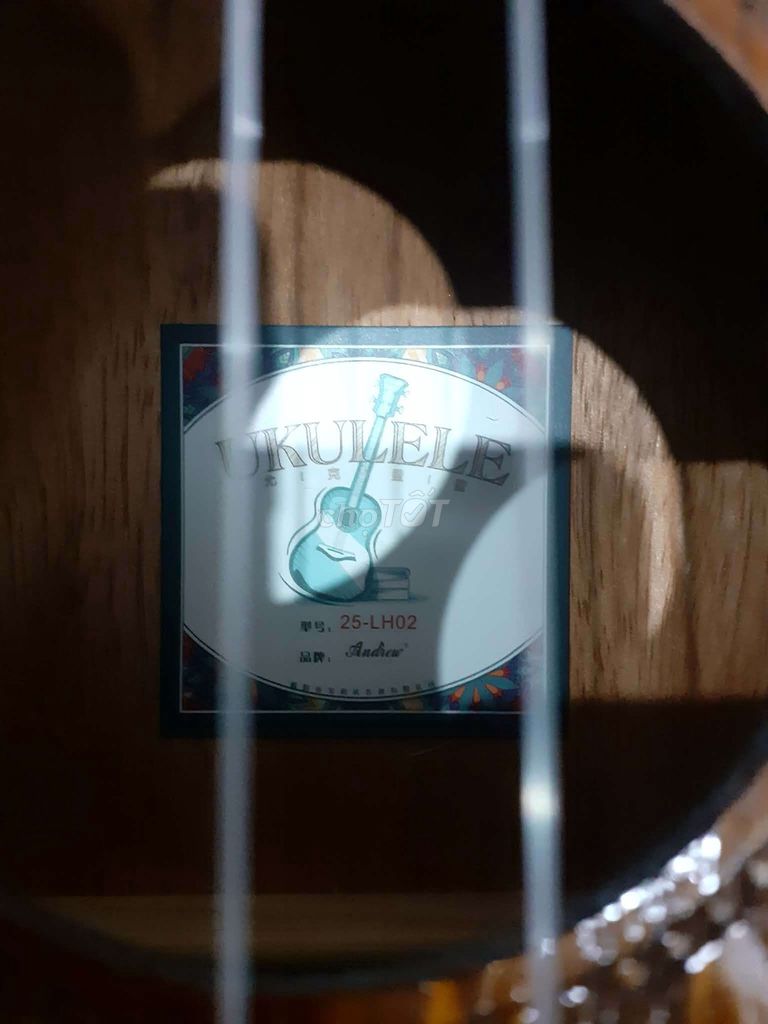 Đàn Ukulele Andrew Tenor Gỗ bóng(có fix). Mua bán Nhạc cụ tại Quận Hà Đông Hà Nội được đăng bởi Doãn Bùi hình 1