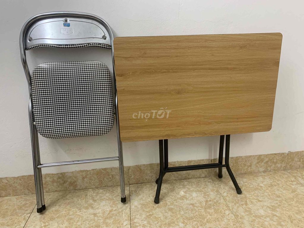 Bàn ghế Hòa Phát Vàng gỗ Đen trắng. Mua bán Bàn ghế tại Quận Hoàng Mai Hà Nội được đăng bởi Nguyễn Hùng hình 1