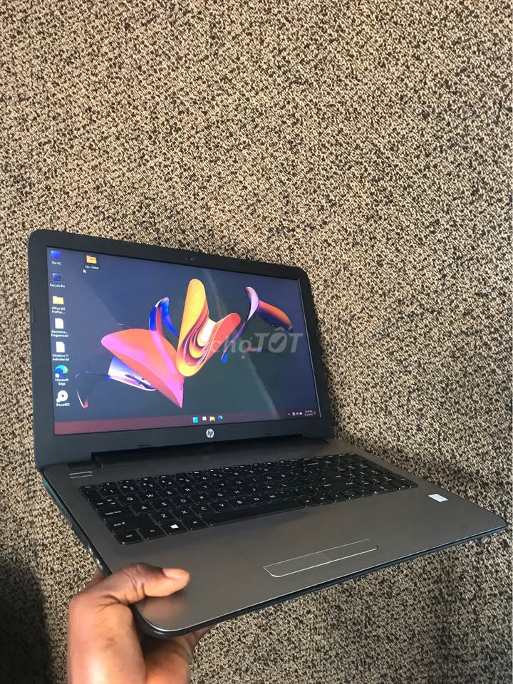 HP Notebook 15 i3 Gen 6 15.6 inch 8GB/128GB-good. Mua bán Laptop tại Quận Cầu Giấy Hà Nội được đăng bởi Tu Tran hình 1