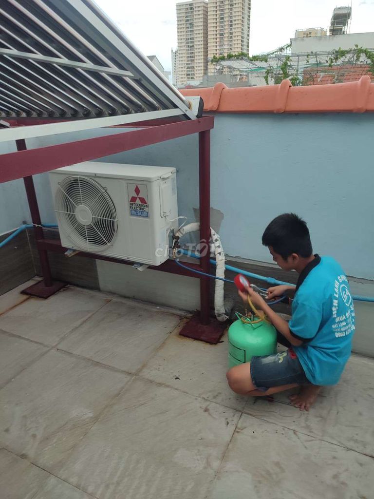 Tuyển Thợ Phụ Điện Lạnh