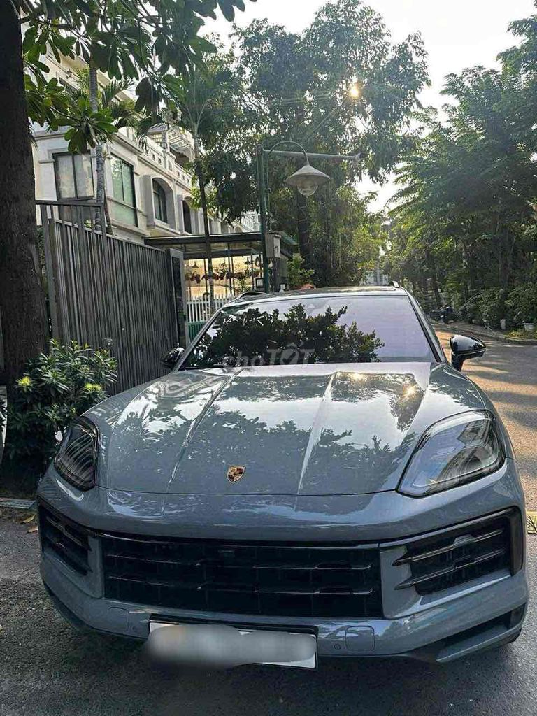 Porsche Cayenne 2023 Серый Немецкий Автомат