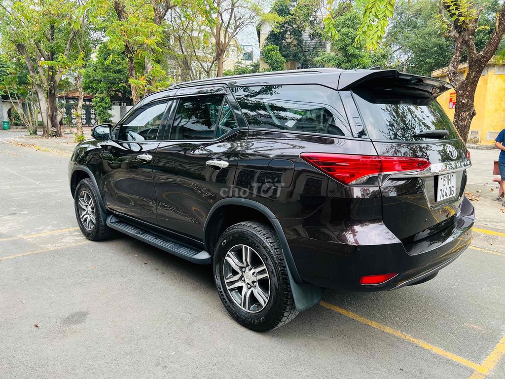Fortuner 2020 4x2AT nhập khẩu máy xăng xe đẹp. Mua bán Ô tô tại Quận 12 Tp Hồ Chí Minh được đăng bởi Phạm Hoàng hình 5