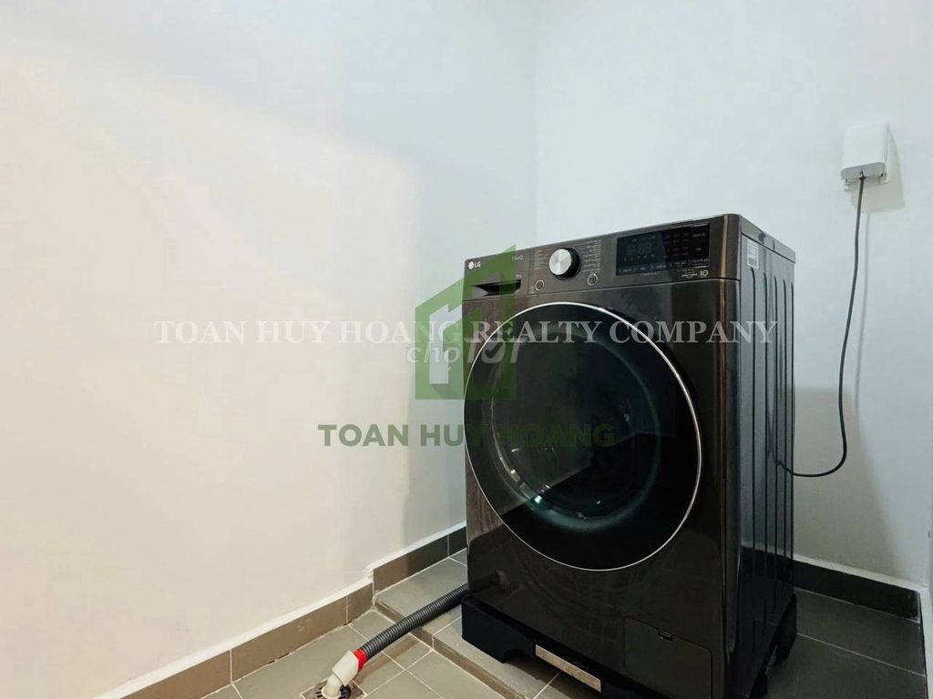 Extra-spacious 2-bedroom apartment in Blooming tower — photo 10