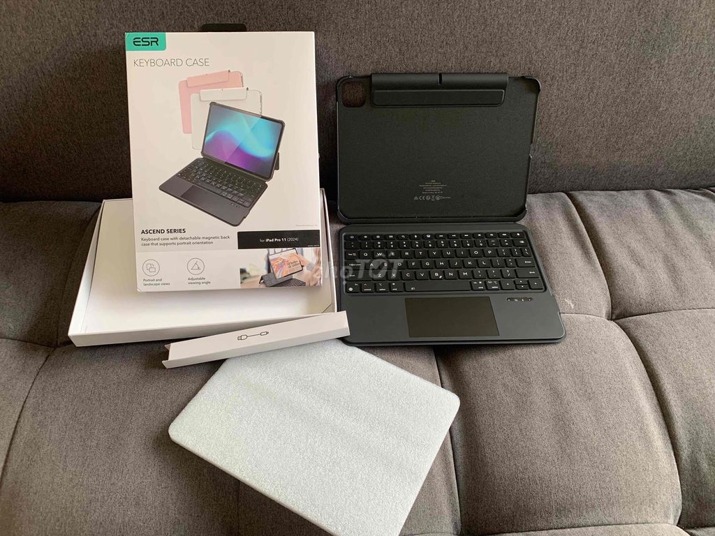 Bao da ESR Ascend iPad Pro 11 Đen. Mua bán Phụ kiện (Màn hình, Chuột...) tại Thành phố Thủ Đức Tp Hồ Chí Minh được đăng bởi Phương Lê hình 1