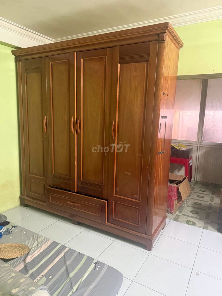 Tủ quần áo Gỗ Nâu Cổ điển 4 cánh 2 ngăn. Mua bán Tủ, kệ gia đình tại Huyện Nhà Bè Tp Hồ Chí Minh được đăng bởi huy nguyen hình 1
